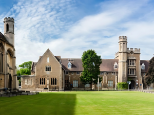 STUDYING IN THE UK: NO LANGUAGE PROFICIENCY TEST? NO PROBLEM! - Shaheen Advisor - 2025